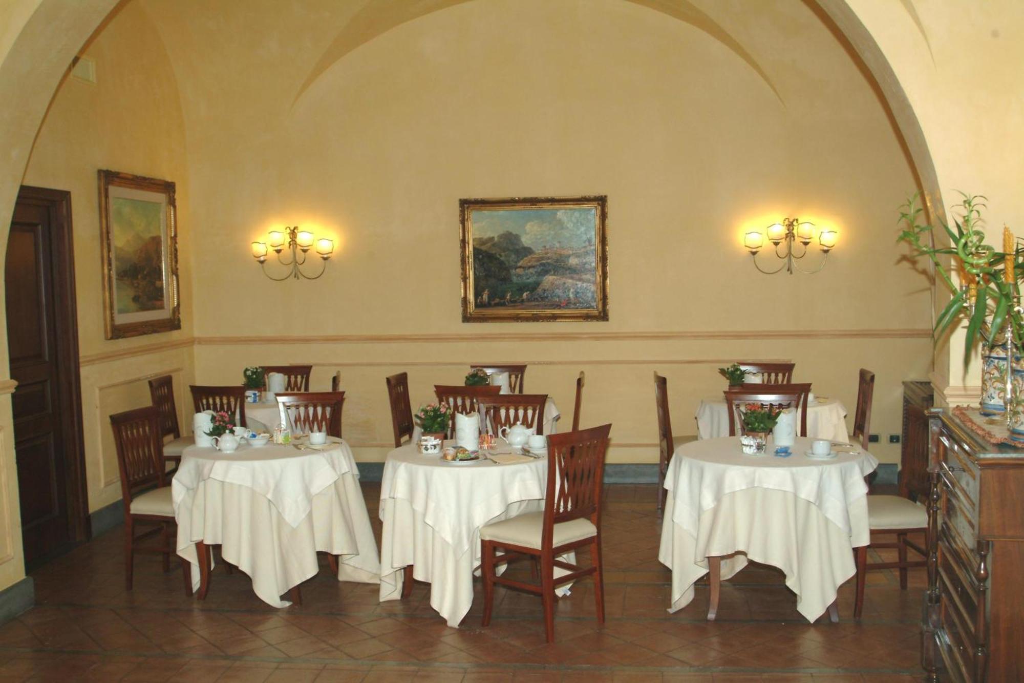 Hotel La Ville Katania Zewnętrze zdjęcie
