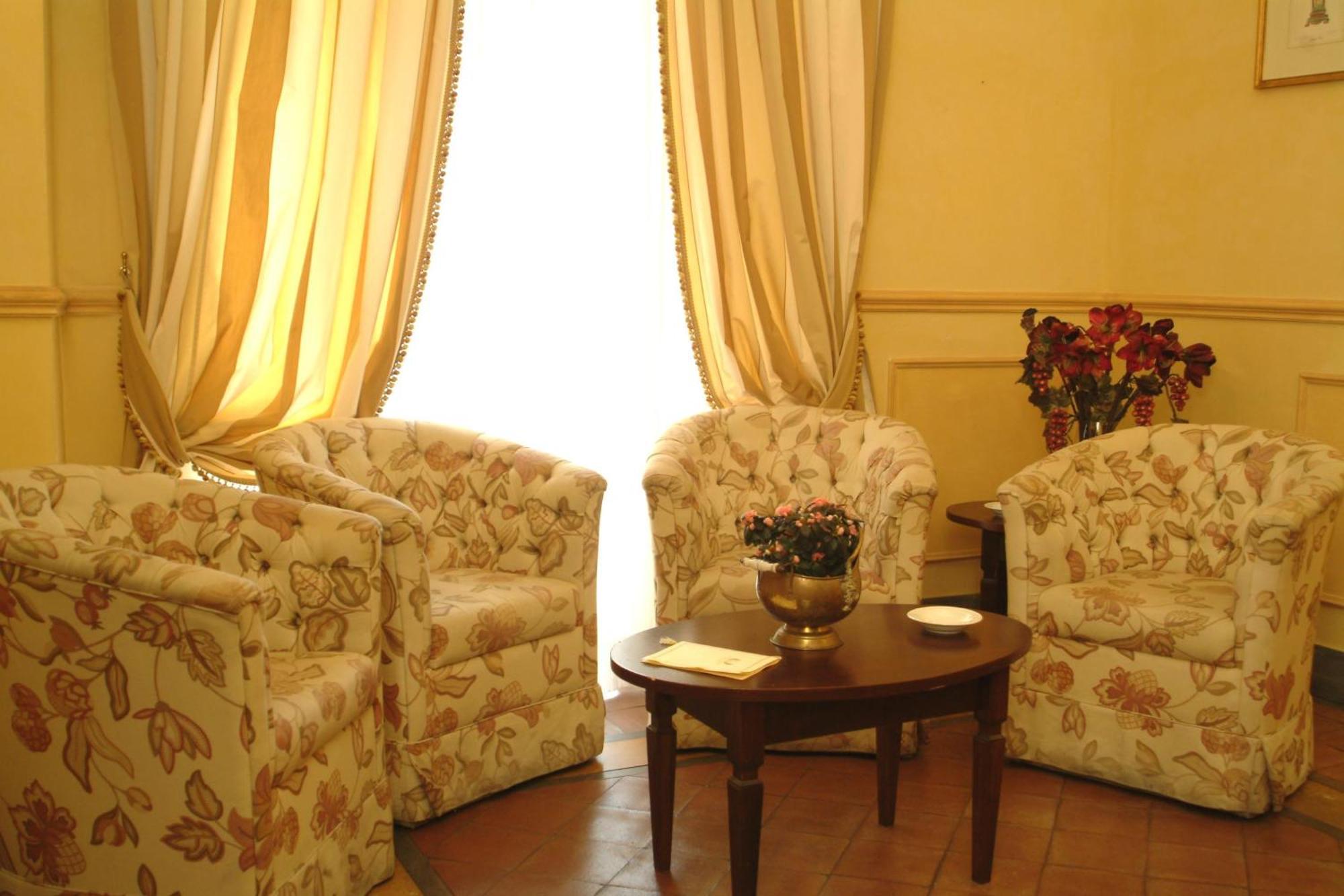 Hotel La Ville Katania Zewnętrze zdjęcie