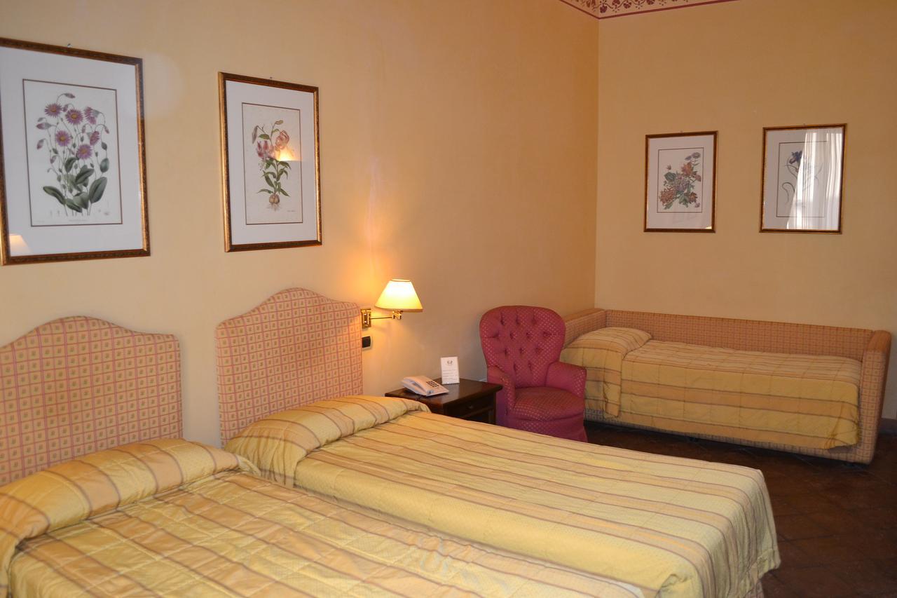 Hotel La Ville Katania Zewnętrze zdjęcie