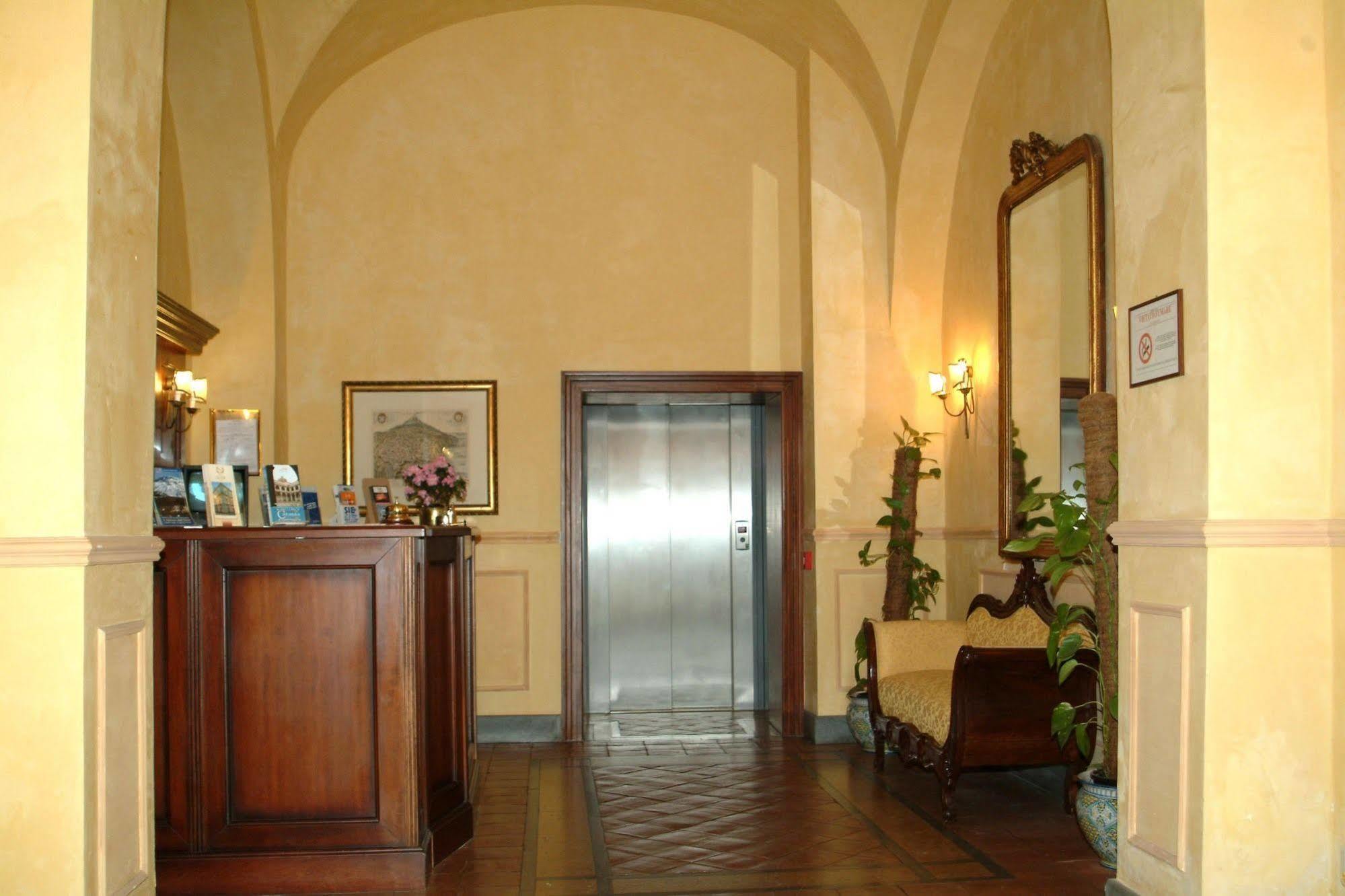 Hotel La Ville Katania Zewnętrze zdjęcie