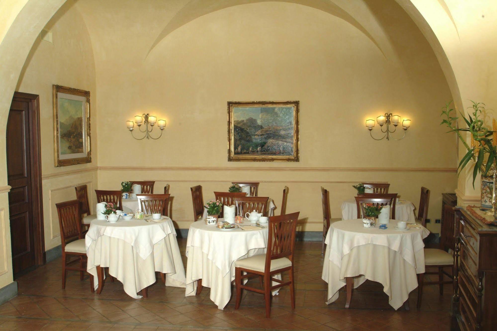 Hotel La Ville Katania Zewnętrze zdjęcie
