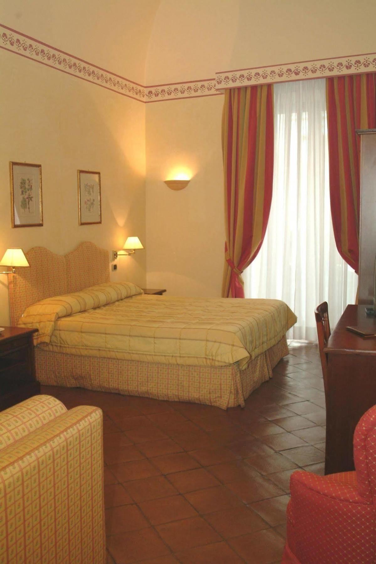 Hotel La Ville Katania Zewnętrze zdjęcie
