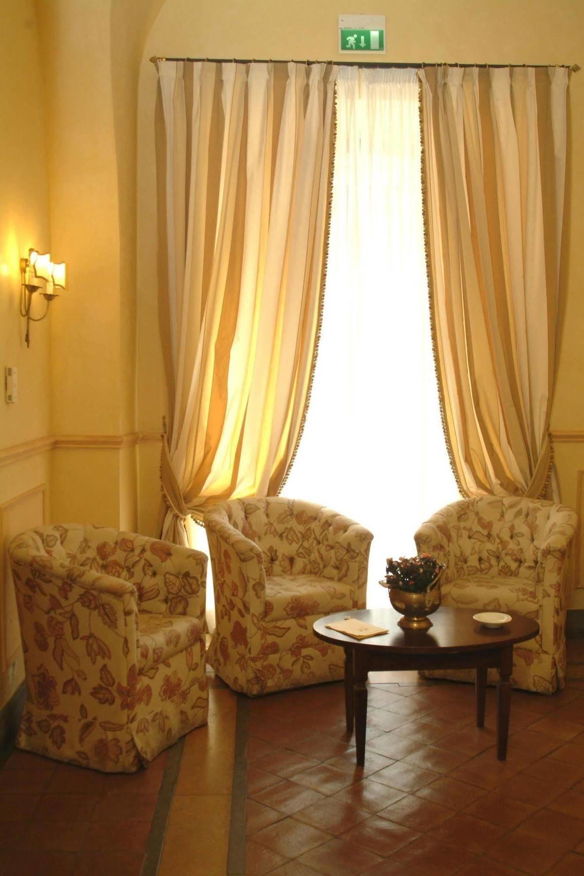 Hotel La Ville Katania Zewnętrze zdjęcie
