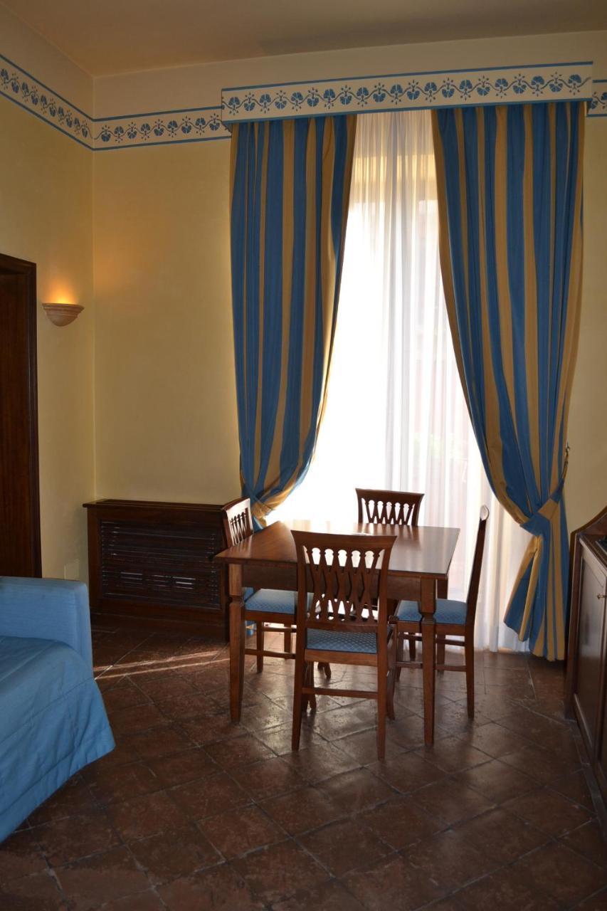 Hotel La Ville Katania Zewnętrze zdjęcie